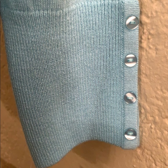 New Macy’s cozy yarn angel blue sweater $49 - Picture 4 of 15